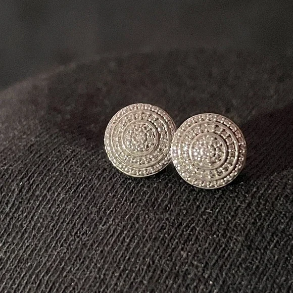 DIAMOND earrings from zales - Picture 3 of 6